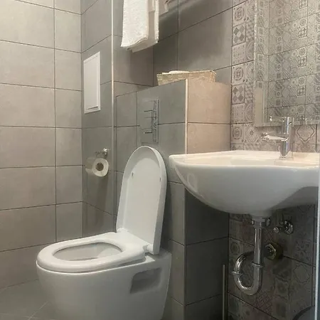 за гости 